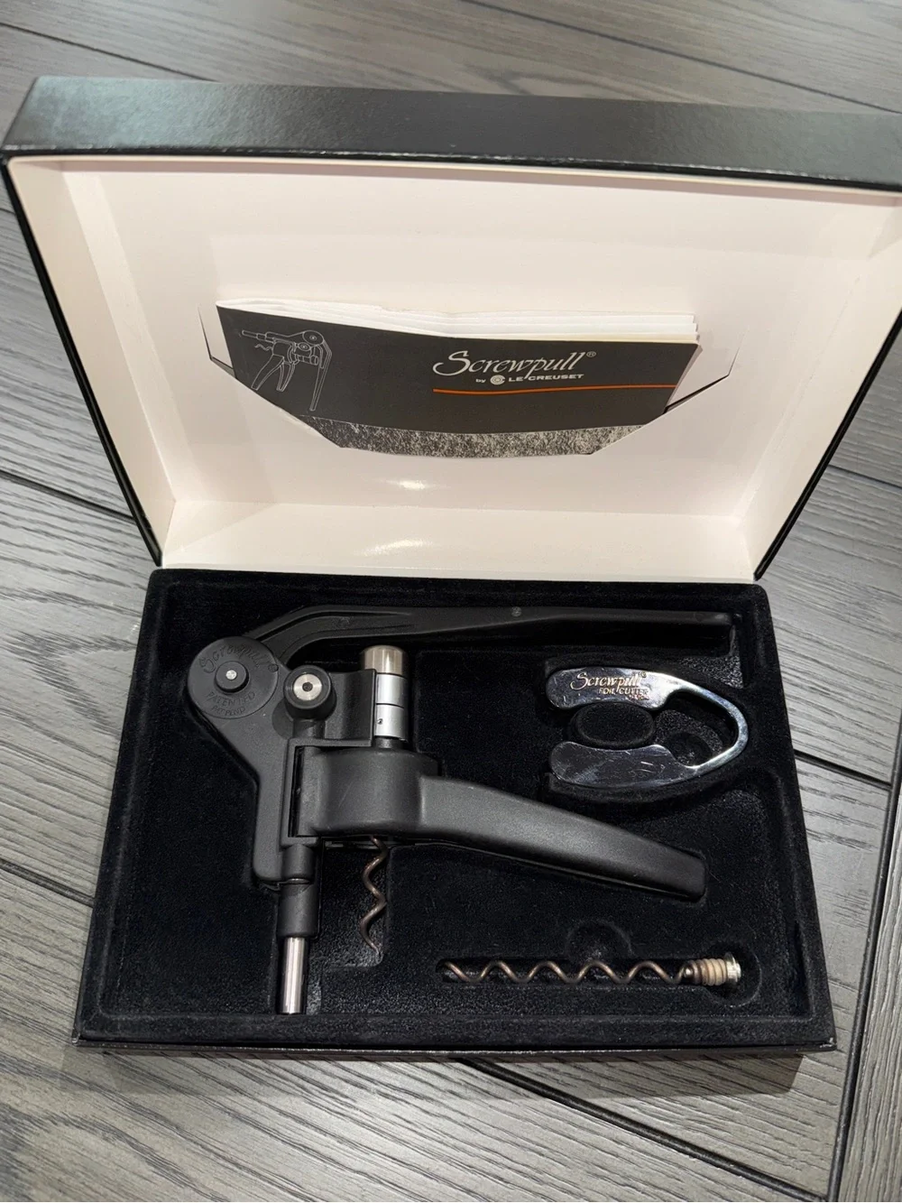 Le Creuset Screwpull Lever Model Corkscrew Bottle Opener & Foil Cutter In Box